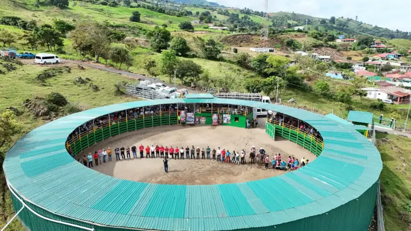 Que hacer hoy en Costa Rica: Celebra el Día de la Madre el 16 de agosto en Rancho de Jay con un gran evento taurino.